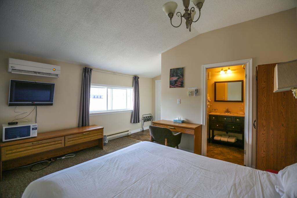 Airport Inn Fredericton Exterior foto